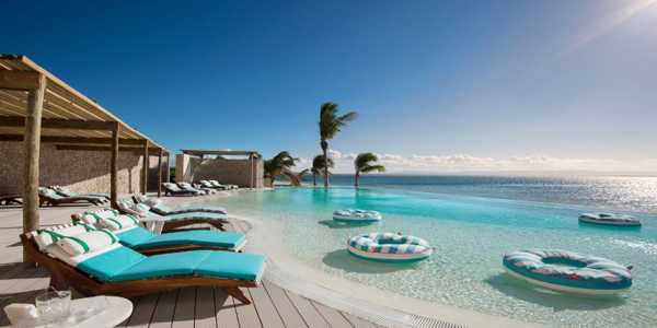 Are Luxury Resorts Worth It? Here's What You Really Pay For