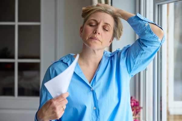 Menopause Dryness – Causes, Symptoms, Diagnosis, and Remedies